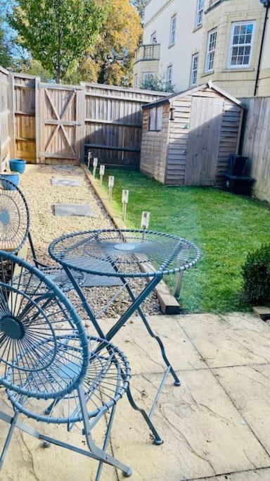Holiday home Modern Town House In Cotswolds - 3 Double Bedrooms Witney