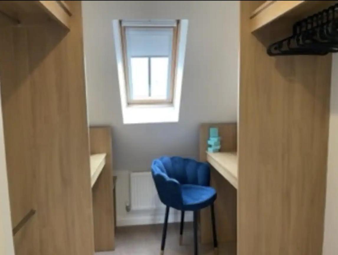 Modern Town House In Cotswolds - 3 Double Bedrooms
