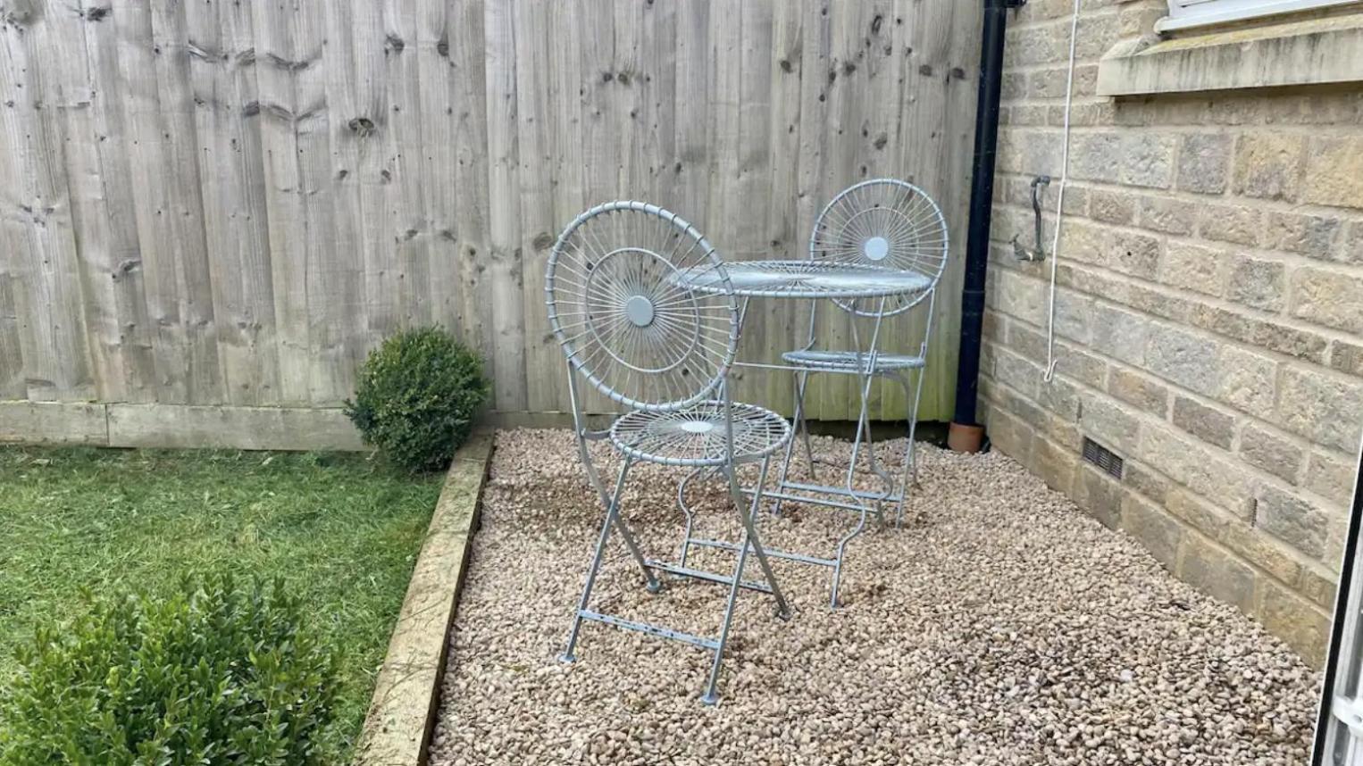 Modern Town House In Cotswolds - 3 Double Bedrooms * Witney