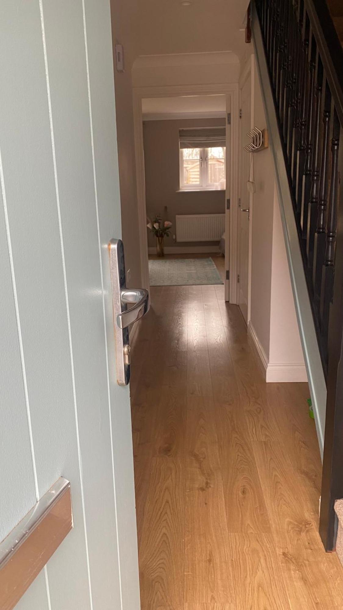 Modern Town House In Cotswolds - 3 Double Bedrooms