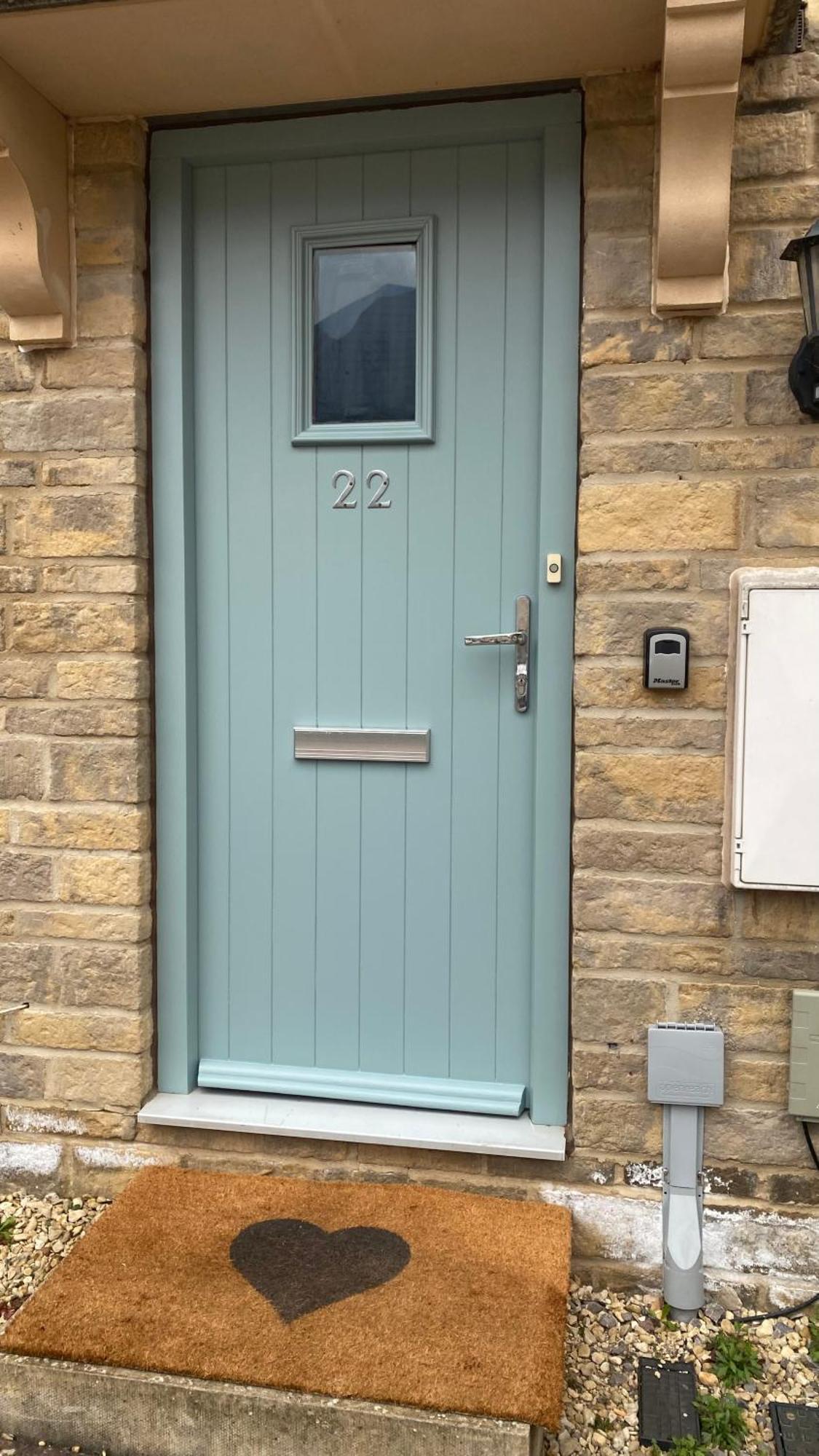 Modern Town House In Cotswolds - 3 Double Bedrooms Holiday home *